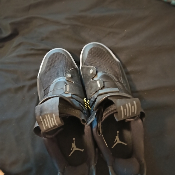 They fit too small worn only a few times no damage - Picture 5 of 5